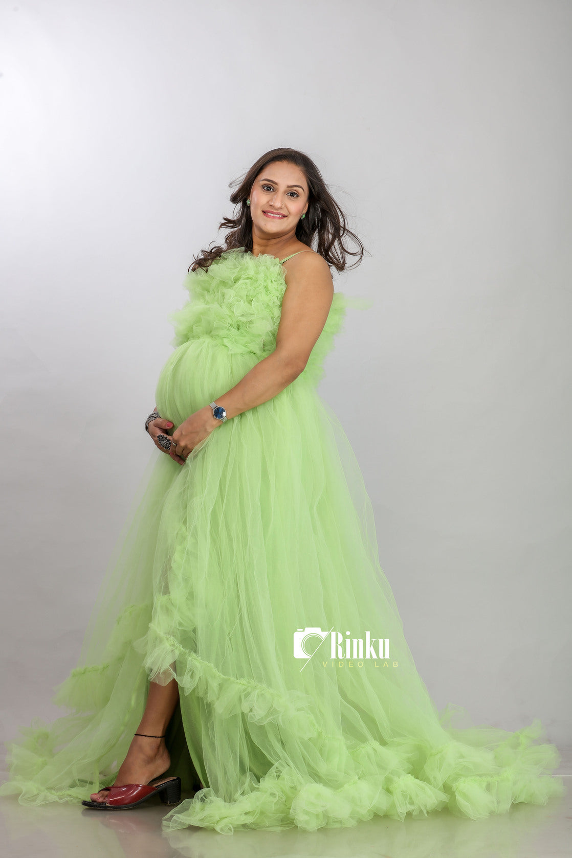 Light Green Maternity Gown – AURA