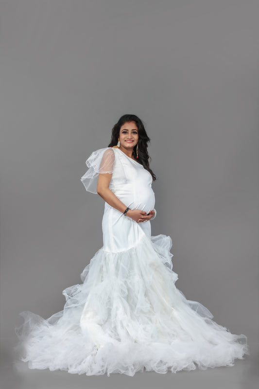 White Princess type Maternity Gown